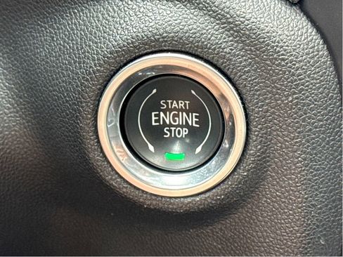 Used 2020 GMC Sierra 1500 SLT w/ SLT Premium Plus Package image 18