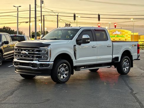 Used 2025 Ford F350 Lariat w/ Chrome Package AWD/4WD image 8