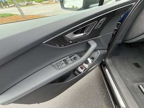 New 2026 Audi Q7 3.0T Premium Plus AWD/4WD image 32