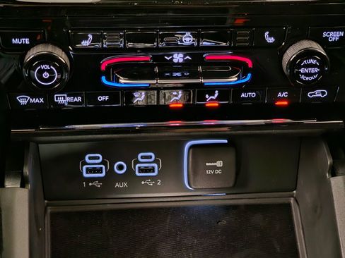New 2026 Jeep Grand Cherokee Laredo AWD/4WD image 22