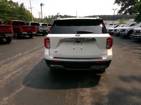Used 2023 Ford Explorer Platinum w/ Premium Technology Package AWD/4WD image 6