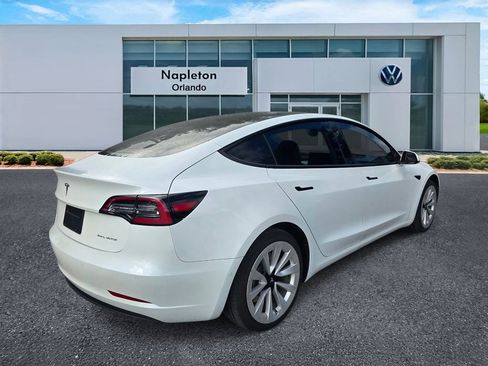 Used 2022 Tesla Model 3 Long Range AWD/4WD image 4