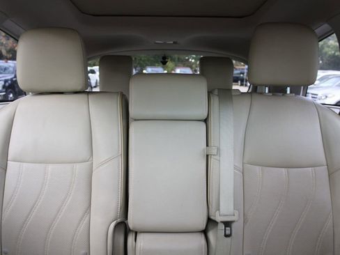 Used 2013 INFINITI JX35 AWD w/ Premium Pkg image 18