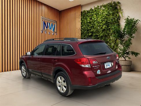 Used 2012 Subaru Outback 3.6R Limited AWD/4WD image 17