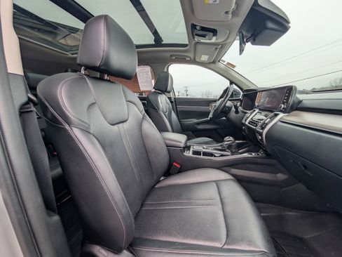 Used 2022 Kia Sorento S w/ Panoramic Sunroof Package image 47