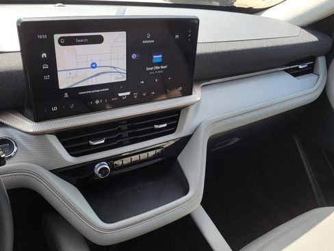 Used 2026 Ford Explorer Active w/ Active Comfort Package RWD image 27