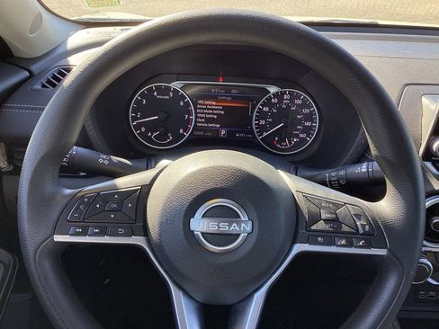 Used 2025 Nissan Sentra SV FWD image 25