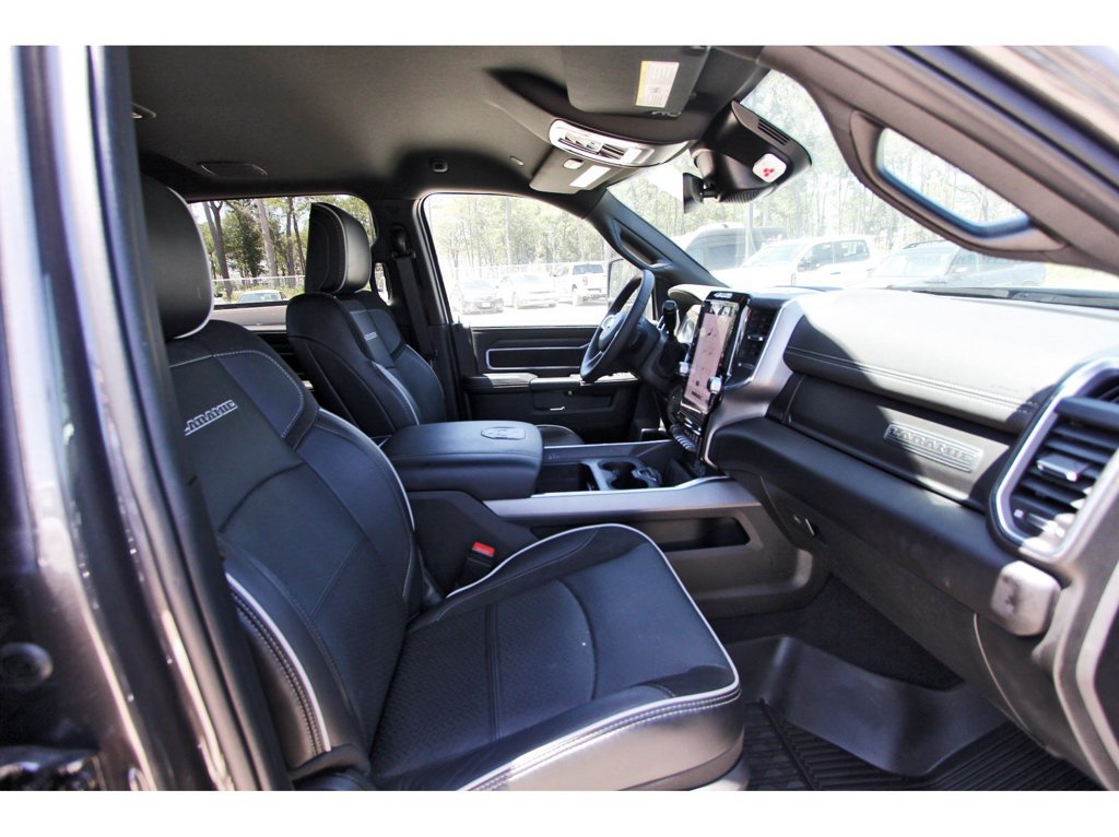 Used 2025 RAM 3500 Laramie AWD/4WD image 26