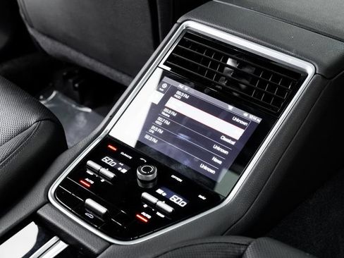 Used 2019 Porsche Panamera 4 AWD/4WD image 28