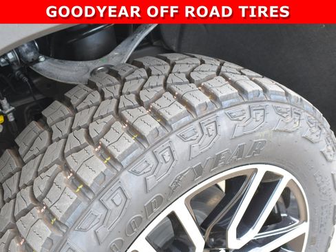 New 2026 GMC Sierra 1500 AT4 image 6