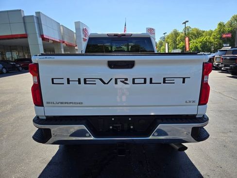 Used 2020 Chevrolet Silverado 2500 LTZ w/ LTZ Premium Package AWD/4WD image 7