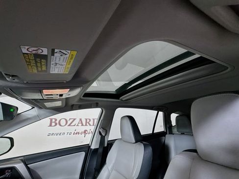 Used 2018 Toyota RAV4 Limited image 25