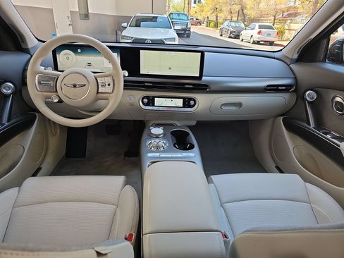 Certified 2025 Genesis GV60 RWD image 14