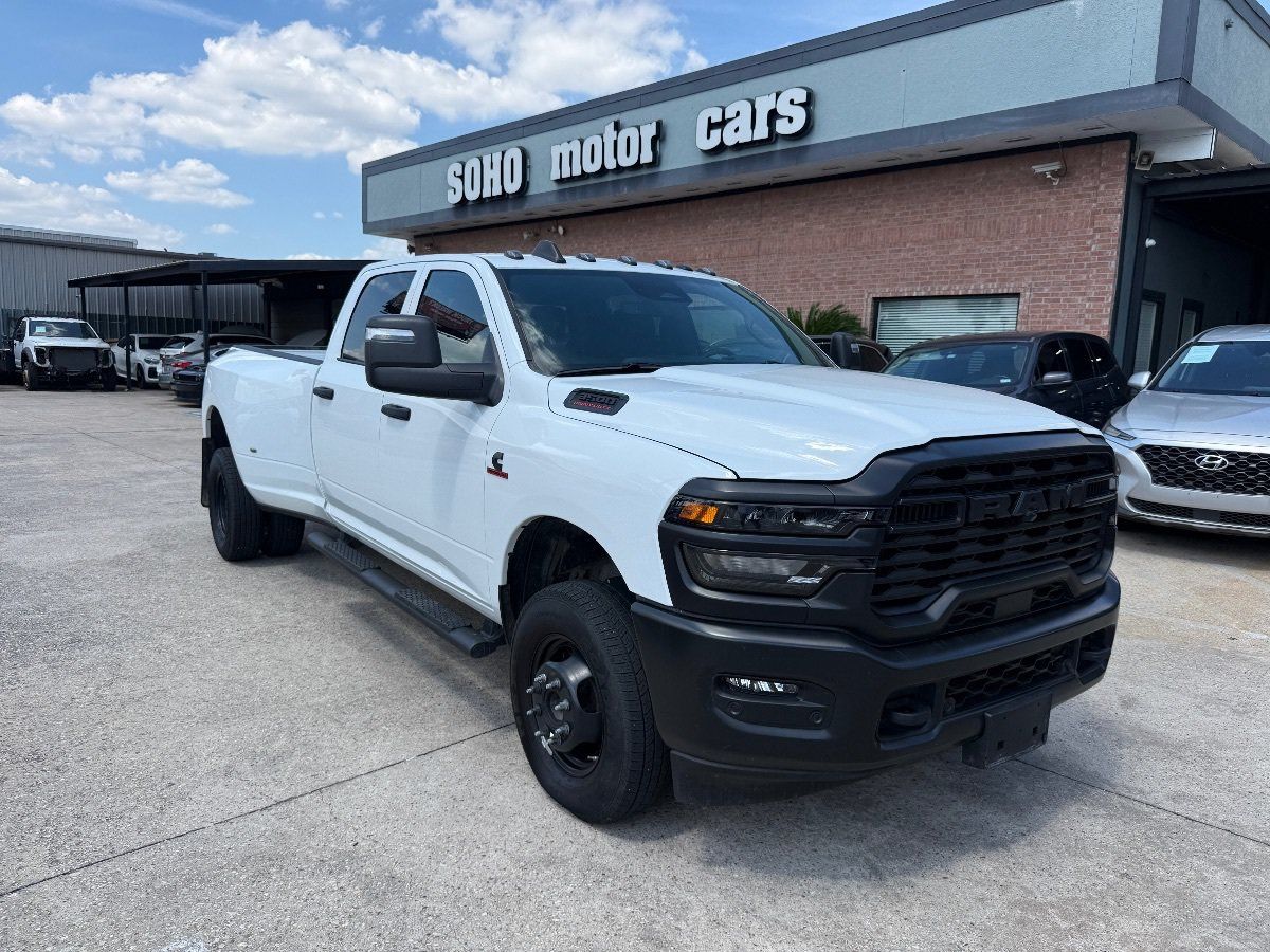 Used 2026 RAM 3500 Tradesman AWD/4WD image 2