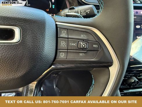 Used 2024 Jeep Grand Cherokee Trailhawk image 18