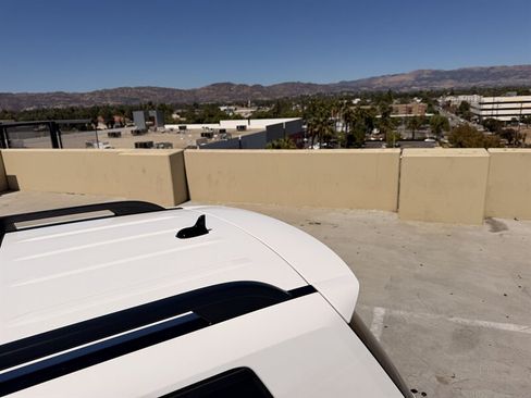 Used 2014 Mercedes-Benz GLK 350 2WD image 16