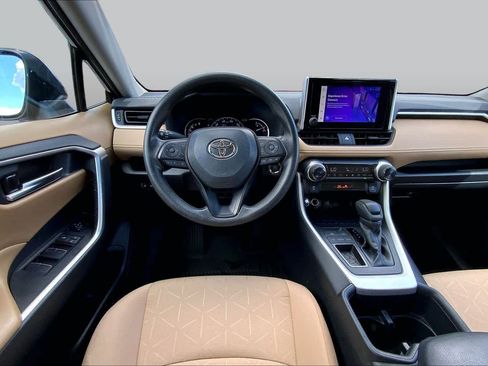 Certified 2025 Toyota RAV4 XLE FWD image 5