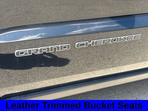 Used 2018 Jeep Grand Cherokee Limited AWD/4WD image 20