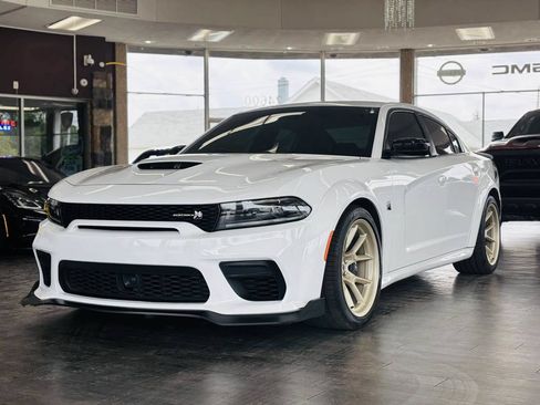 Used 2023 Dodge Charger Scat Pack RWD image 18