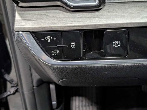 Used 2023 Kia Sportage X-Line w/ X-Line Premium Package AWD/4WD image 40