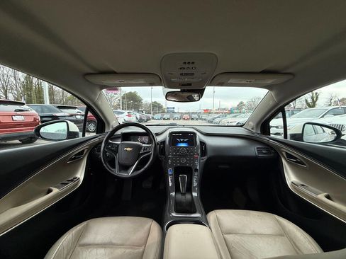 Used 2012 Chevrolet Volt Premium w/ Premium Trim Package image 8