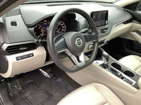 Certified 2022 Nissan Altima 2.5 SV image 31