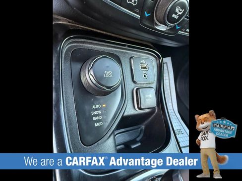 Used 2019 Jeep Compass Limited image 41