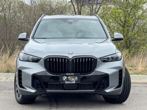 Certified 2024 BMW X5 xDrive40i w/ M Sport Package image 2