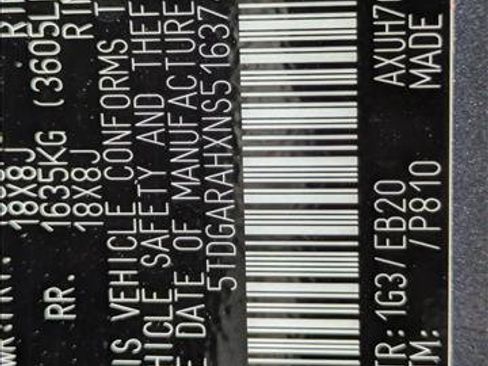 Used 2022 Toyota Highlander XLE image 15