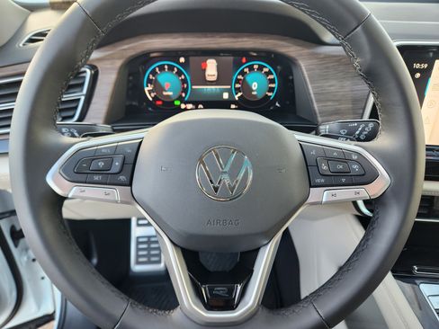 New 2026 Volkswagen Atlas SEL Premium R-Line AWD/4WD image 10