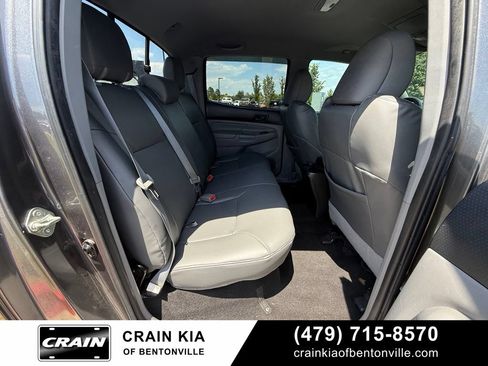 Used 2014 Toyota Tacoma 4x4 Double Cab w/ TRD Sport Package image 30