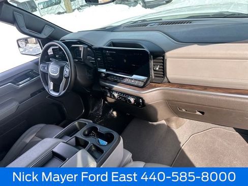 Used 2025 GMC Sierra 1500 SLT image 13