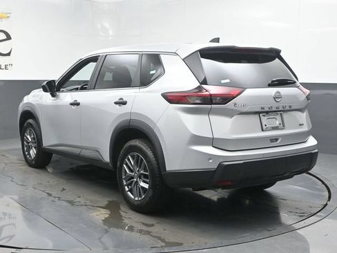 Used 2024 Nissan Rogue S AWD/4WD image 37