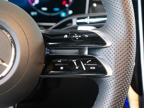 New 2026 Mercedes-Benz GLC 300 4MATIC image 17