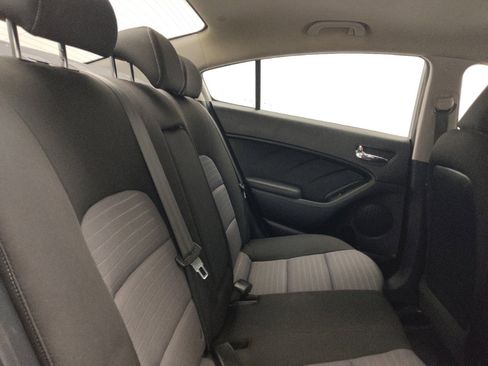 Used 2015 Kia Forte EX image 19