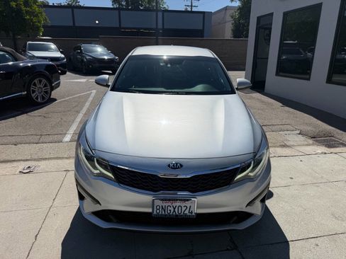 Used 2020 Kia Optima LX FWD image 4