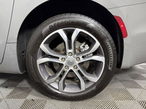 Used 2021 Chrysler Pacifica Pinnacle image 19