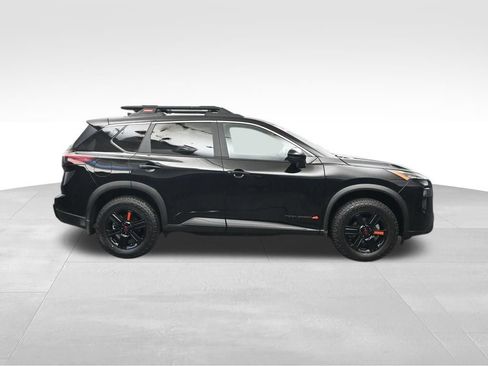 Used 2025 Nissan Rogue SV w/ Rock Creek Premium Package AWD/4WD image 6