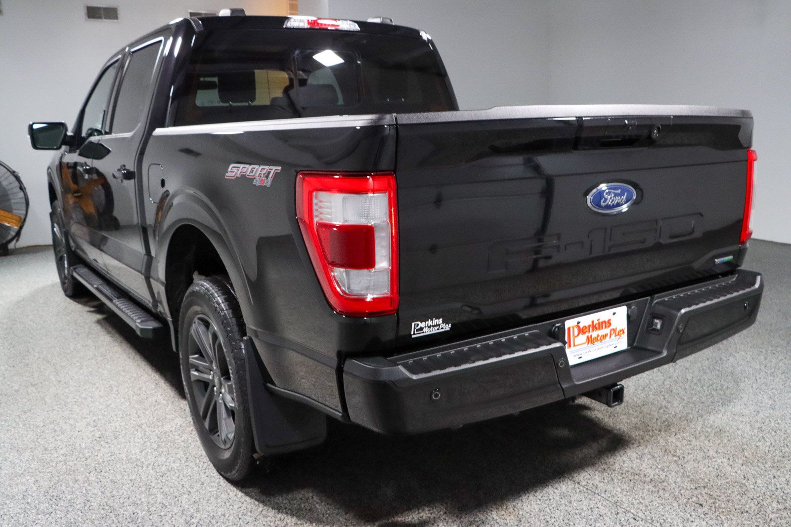 Used 2023 Ford F150 Lariat w/ Equipment Group 502A High AWD/4WD image 9
