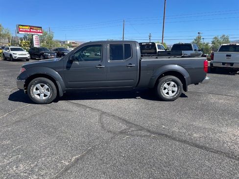 Used 2011 Nissan Frontier SV w/ SV Premium Utility Pkg AWD/4WD image 5