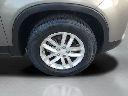 Used 2015 Kia Sorento LX FWD image 29