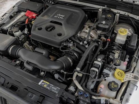 Used 2018 Jeep Wrangler Unlimited Sahara image 51