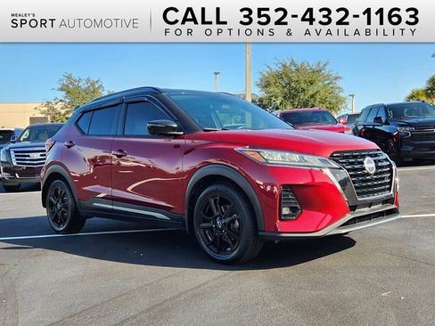 Used 2022 Nissan Kicks SR w/ Premium Package image 1