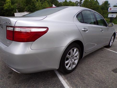Used 2009 Lexus LS 460 AWD image 10