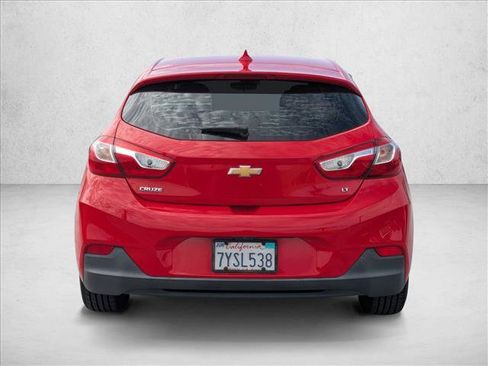 Used 2017 Chevrolet Cruze LT w/ Sun And Sound Package FWD image 6