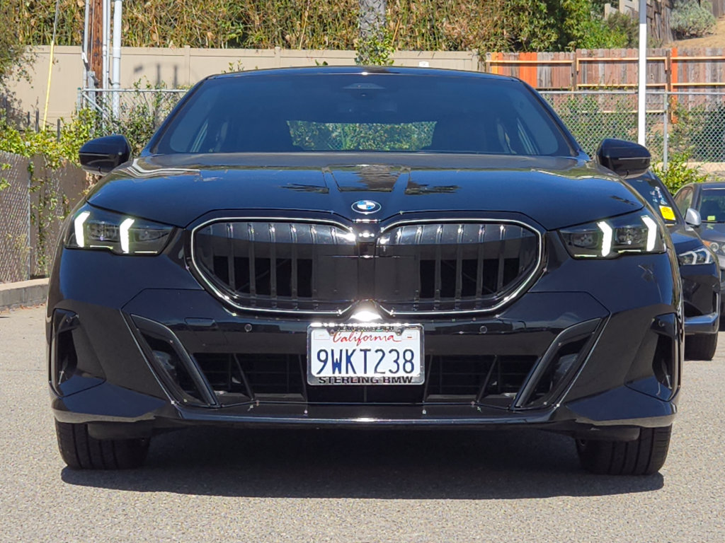 Used 2026 BMW 530i w/ M Sport Package RWD image 2