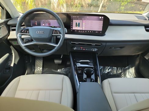 New 2026 Audi Q3 quattro 2.0T AWD/4WD image 13