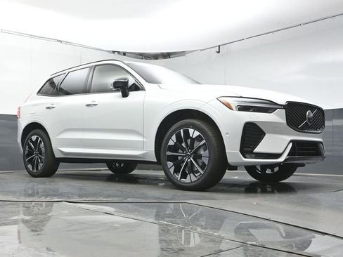 New 2026 Volvo XC60 B5 Plus w/ Protection Package Premier image 41
