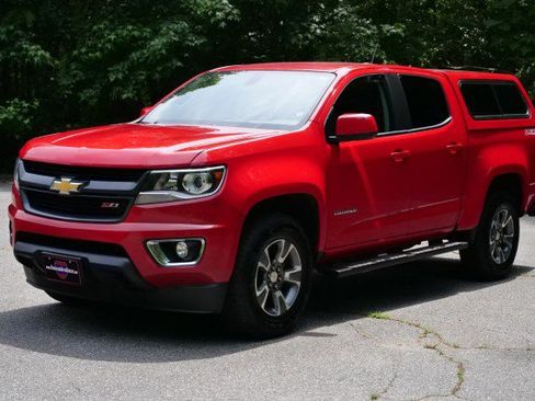 Used 2015 Chevrolet Colorado Z71 AWD/4WD image 32
