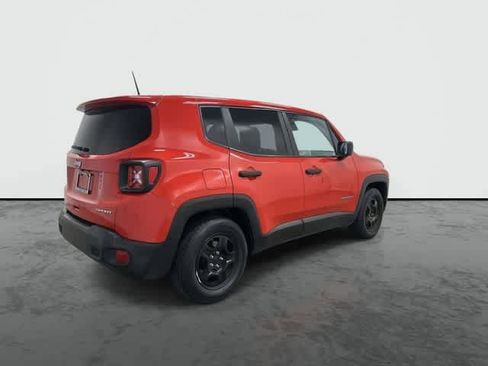 Used 2020 Jeep Renegade Sport image 4